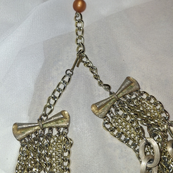 Elegant Vintage Gold and Silver Chain Necklace - Picture 5 of 5